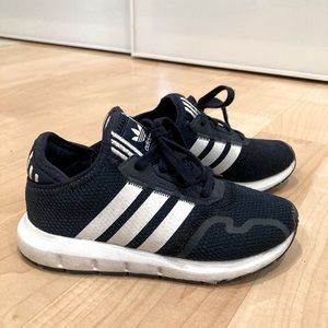 Adidas sneaker size 12 1/2